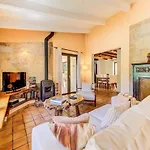 Villa Llenyater By Sealand Villas